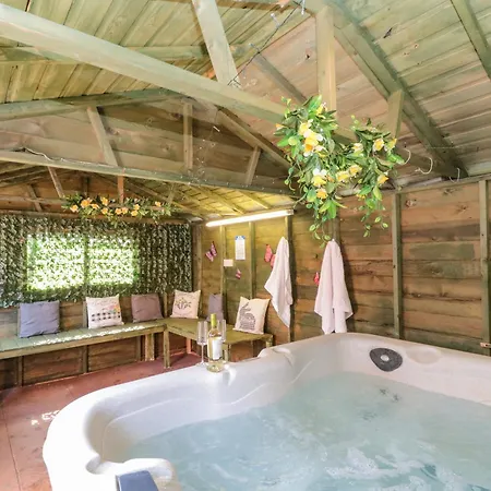 Columbus Retreat Scarborough